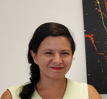 Alejandra, asesora Crediexpres